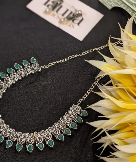 Akshita Green Necklace Set