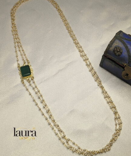 pearl layer necklace